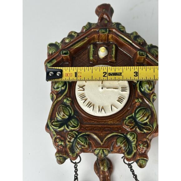 Vintage Cuckoo Clock With Bird Ceramic Wall Pocket Vase 16.5" - Picture 3 of 6